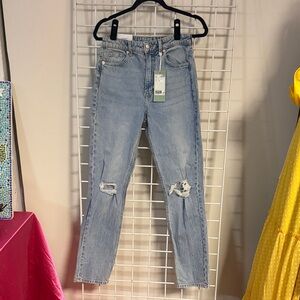 NWT H&M Vintage Straight High Waist  Blue Distressed Women Jeans Size 4